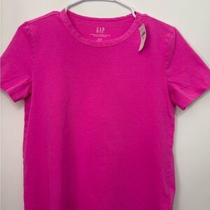 GAP Fuchsia Short Sleeve Tee